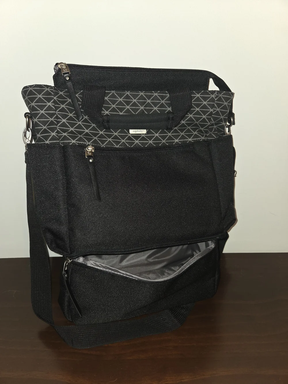 Ergobaby Black and Gray Baby Diaper Tote with Crossbody Strap